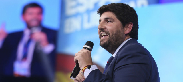 El candidato del PP en la Región de Murcia, Fernando López Miras, durante su intervención en la Convención Nacional