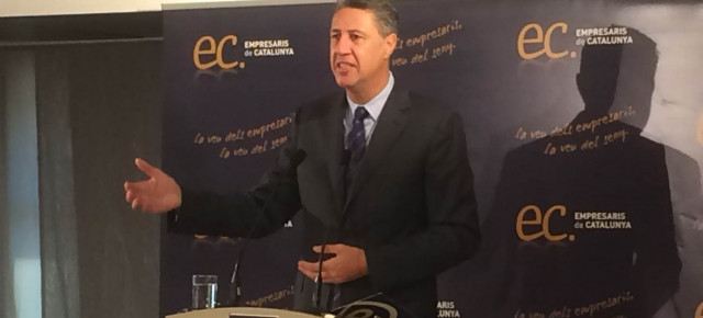 El presidente del PPC, Xavi García Albiol, en un desayuno informativo con la Junta de Empresarios de Cataluña