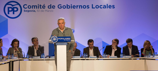 Javier Arenas en el Comité de Gobiernos Locales del PP