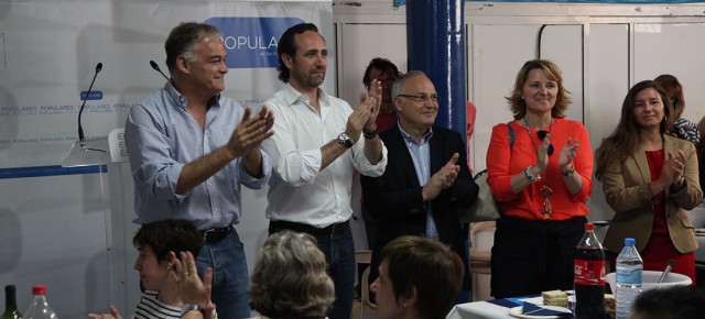 Esteban González Pons y Jose Ramón Bauzá en Llubí