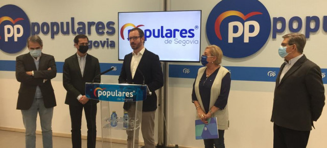 Javier Maroto ofrece una rueda de prensa en Segovia