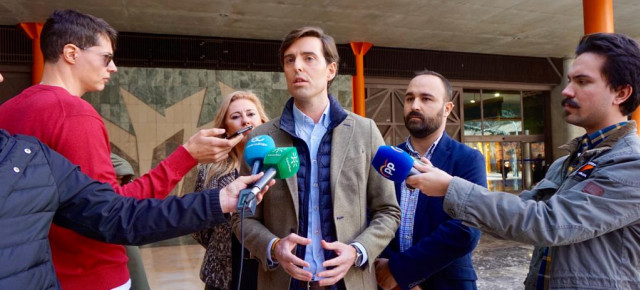 Pablo Montesinos atiende a los medios de comunicación