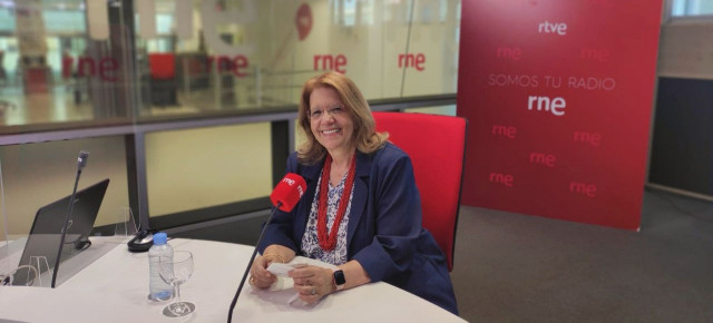 Elvira Rodríguez, entrevista en RNE