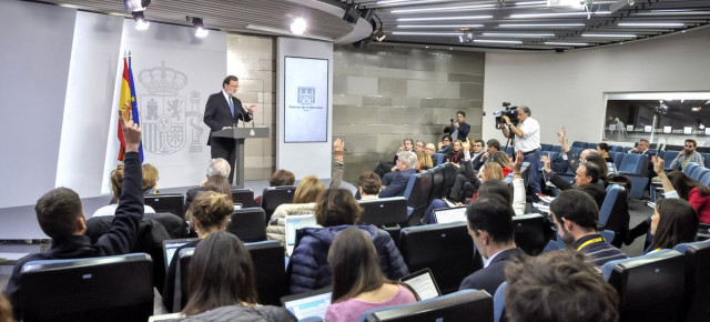 Mariano Rajoy responde a las preguntas de los periodistas en rueda de prensa