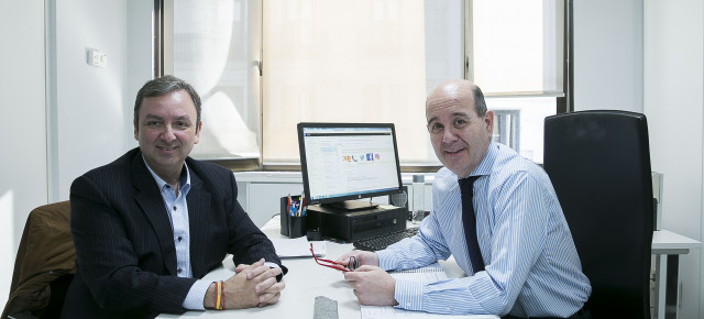 El secretario ejecutivo del PP en el Exterior, Ramón Moreno, con el secretario general del PP de España en Estados Unidos, Juan José Núñez