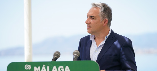 Elías Bendodo durante su intervención.