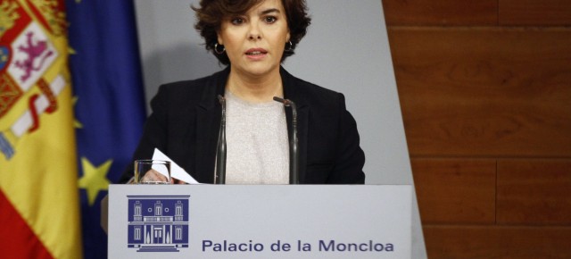 Soraya Sáenz de Santamaría compadece para valorar la carta de Puigdemont