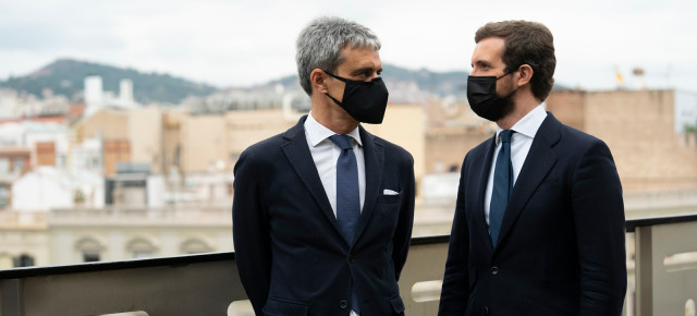 Pablo Casado junto Jaime Malet, presidente de AmChamSpain.