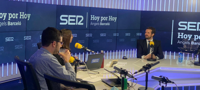 El presidente del Partido Popular, Pablo Casado, durante su entrevista en la cadena SER