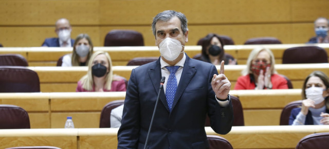 Antonio Román Josnada en el Senado