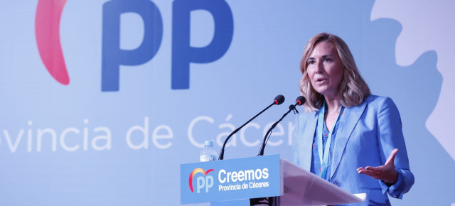 La vicesecretaria de Organización del Partido Popular, Ana Beltrán, en la clausura del 13 Congreso Provincial de Cáceres