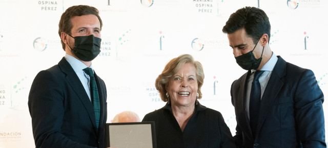 Pablo Casado durante la entrega del premio.