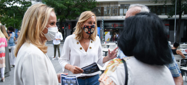 La vicesecretaria de Organización del Partido Popular, Ana Beltrán, en la campaña que hemos iniciado para explicar a los españoles nuestras medidas para bajar el recibo de la luz