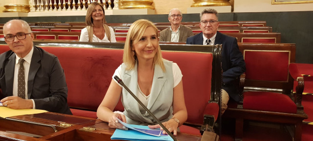 Salomé Pradas durante su intervención