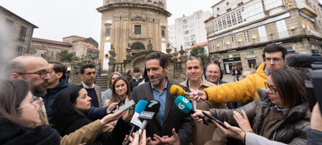 Borja Sémper atiende a los medios de comunicación