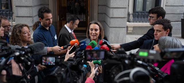 Cuca Gamarra en declaraciones a medios en el Congreso