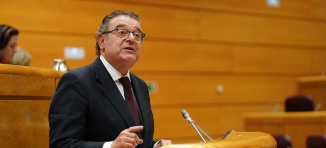 Gerardo Camps en el Senado
