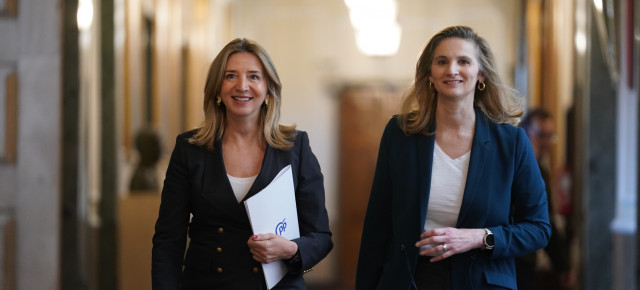 Alicia García y Paloma Martín en el Senado