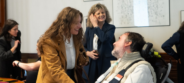Ester Muñoz se reúne con pacientes de ELA Ester Muñoz se reúne con pacientes de ELA
