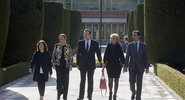 Mariano Rajoy con Soraya Sáenz de Santamaría, Cristina Cifuentes, Esperanza Aguirre y Fernando Martinez-Maillo