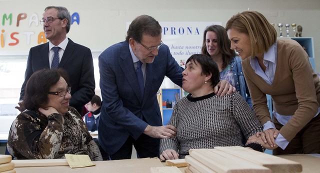 Mariano Rajoy y María Dolores de Cospedal visitan un centro de educación especial en La Roda