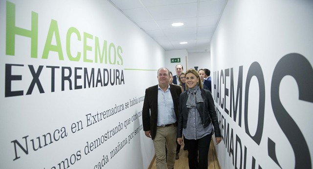 María Dolores de Cospedal con José Antonio Monago en la sede del PP de Extremadura 