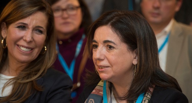 Alicia Sánchez-Camacho en la Convención Nacional junto a Beatriz Escudero 