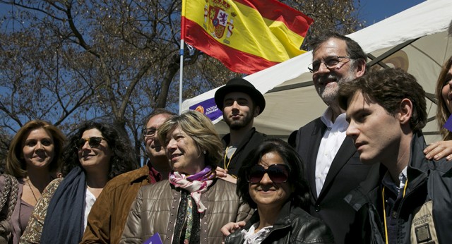 Mariano Rajoy con miembros de Societat Civil Catalana