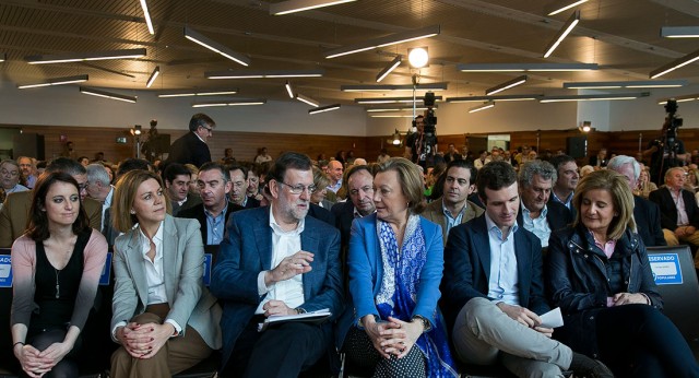 Mariano Rajoy junto a la Presidenta del PP de Aragón, Luisa Fernanda Rudí