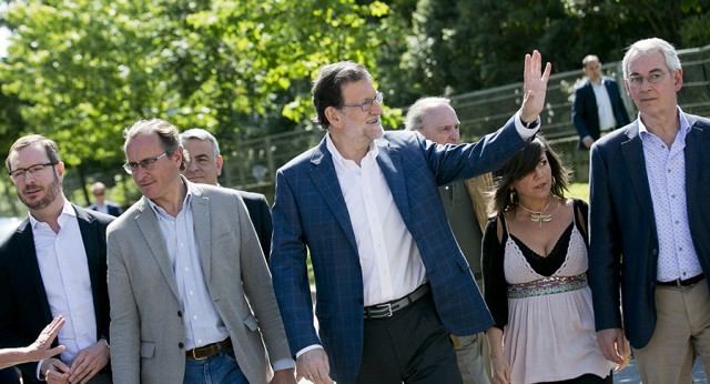 Mariano Rajoy, Javier Maroto y Alfonso Alonso a su llegada al Foro
