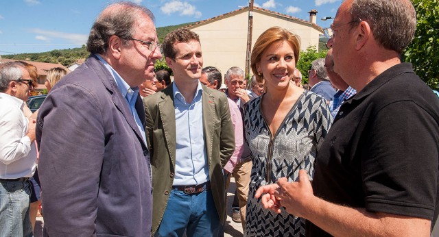 Mª Dolores de Cospedal visita Candeleda (Ávila)