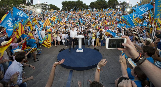 Mariano Rajoy en el cierre de campaña en Valencia