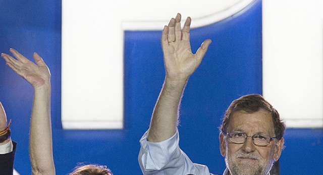 Mariano Rajoy celebra los resultados del 26J en el balcón de Génova 