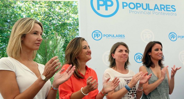 Andrea Levy en un acto con afiliados y simpatizantes del partido en el municipio de Poio (Pontevedra)