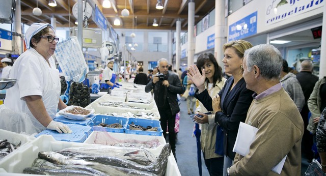 María Dolores de Cospedal visita Bueu