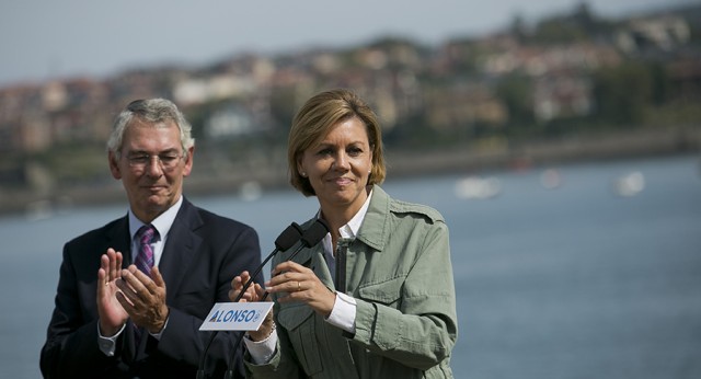 María Dolores de Cospedal visita Getxo