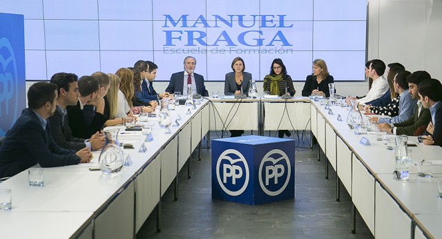 María Dolores de Cospedal inaugura la Escuela Manuel Fraga