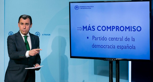 Fernando Martínez Maillo presenta las líneas básicas de la Ponencia Política y de Estatutos