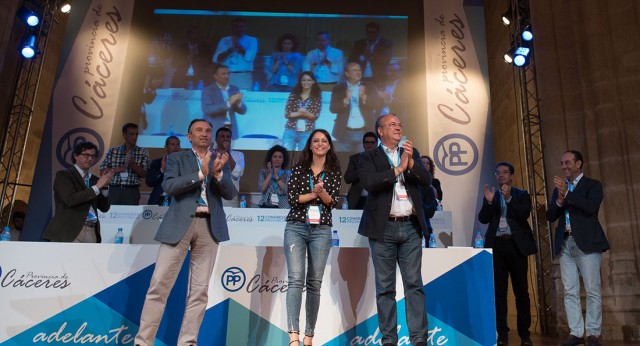  Andrea Levy participa en el acto de clausura del Congreso Provincial del PP de Cáceres