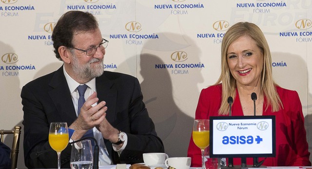 Mariano Rajoy presenta a Cristina Cifuentes en el Nueva Economía Fórum