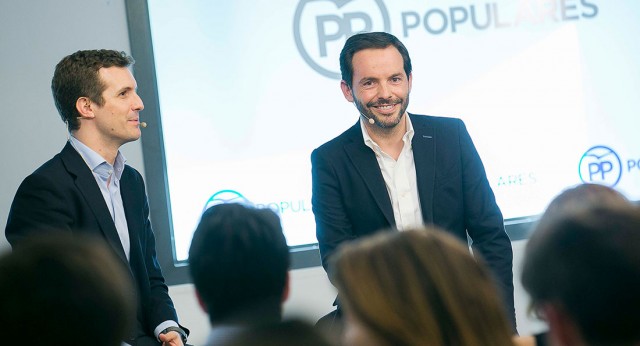 Pablo Casado interviene en una charla con Yago de Marta