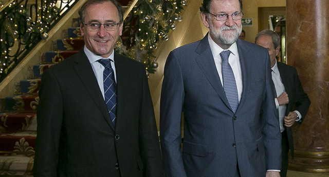 Mariano Rajoy presenta a Alfonso Alonso en el Nueva Economía Fórum