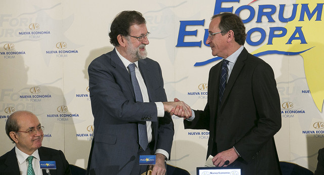 Mariano Rajoy presenta a Alfonso Alonso en el Nueva Economía Fórum