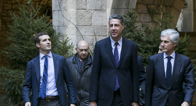 Xavi García Albiol, Pablo Casado y Adolfo Suárez Illana participan en un acto por la concordia en el Salón del Tinell