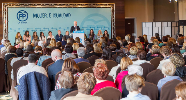 El Presidente de La Rioja, José Ignacio Ceniceros, durante su intervención.