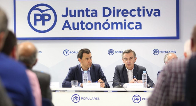 Fernando Martínez Maillo participa en la Junta Directiva del PP de Aragón