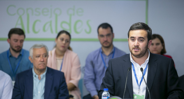 José Ángel Alonso interviene en el Consejo de Alcaldes de NNGG