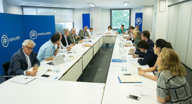 Reunión del Comité Organizador del Comité del 19 Congreso Nacional Extraordinario del Partido Popular