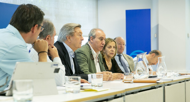 Reunión del Comité Organizador del Comité del 19 Congreso Nacional Extraordinario del Partido Popular