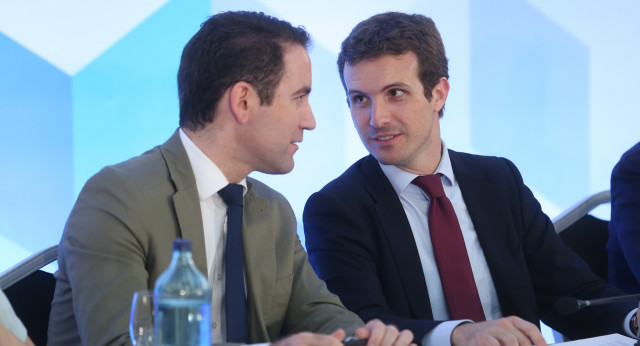 El presidente, Pablo Casado, y el secretario General, Teodoro García, en la reunión del Comité Ejecutivo Nacional